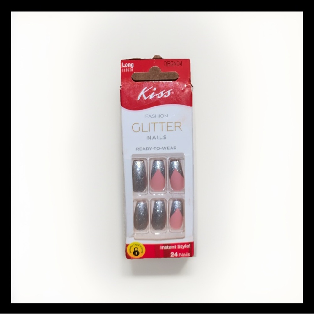 Kiss Glitter Nails in Silver and Mauve